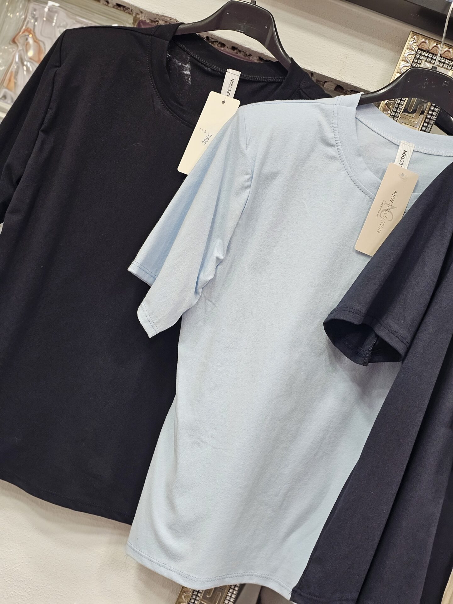 Camiseta Básica Hombreras