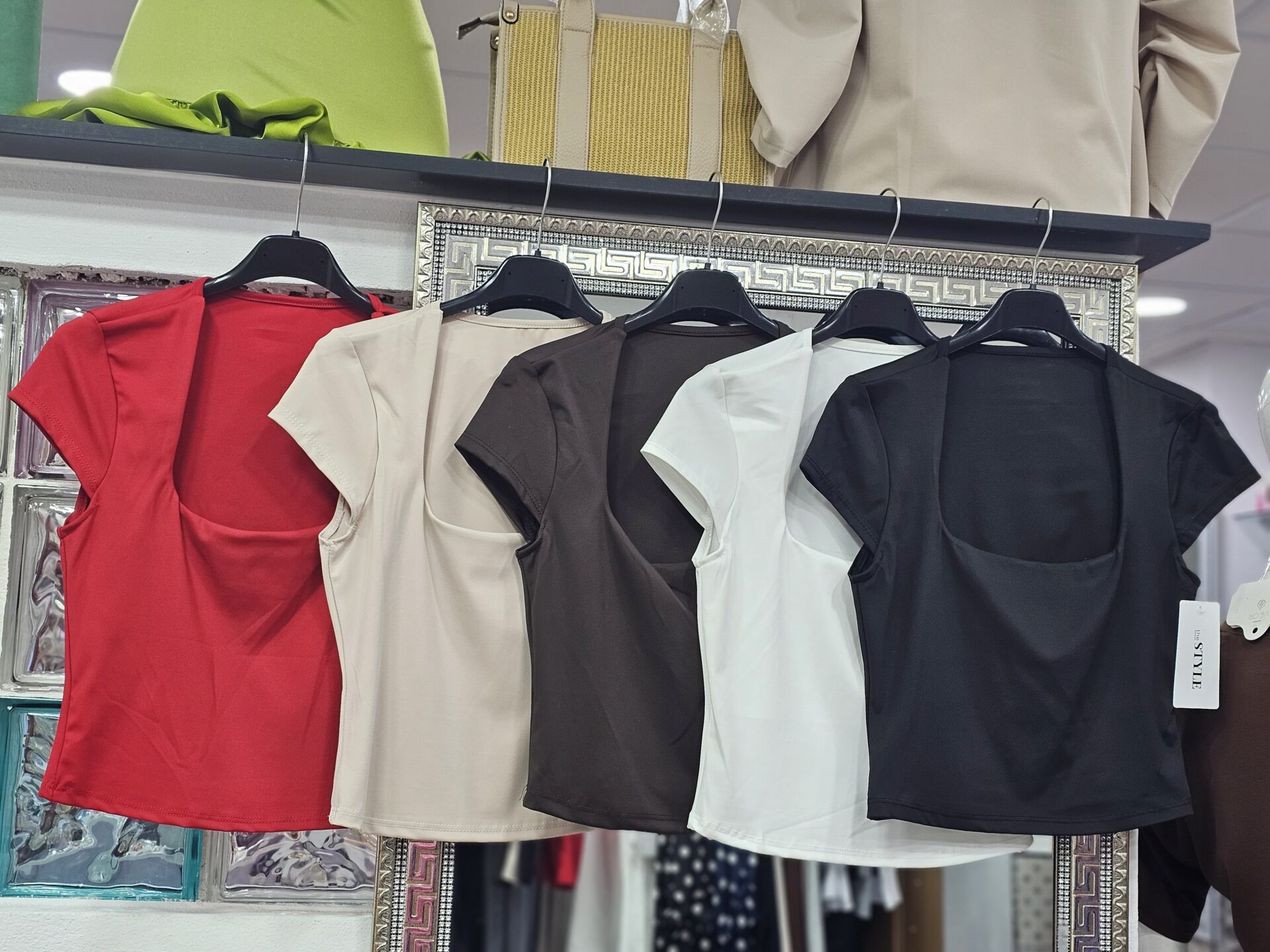 Camiseta corta basic