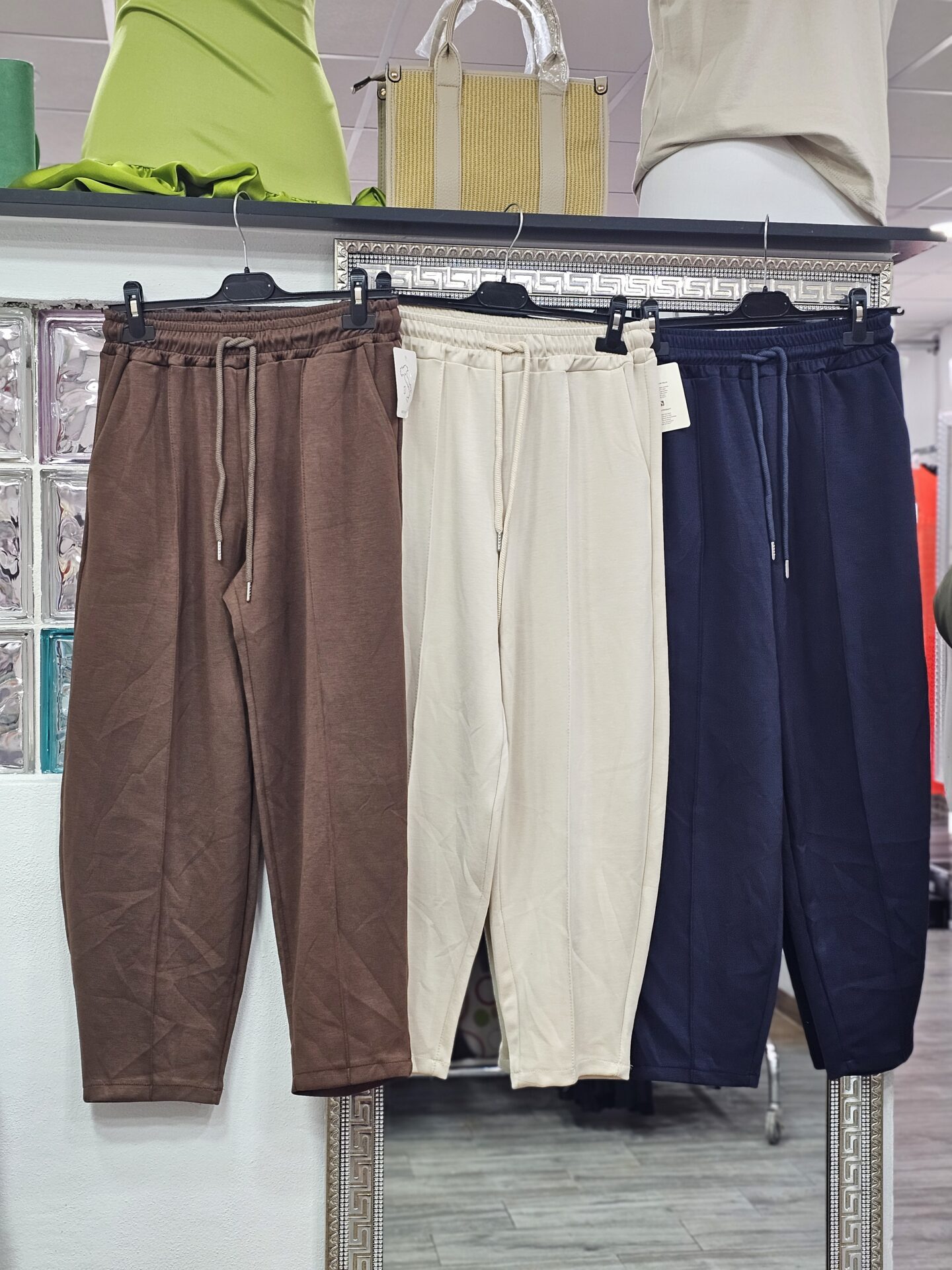 Pantalón chándal globo