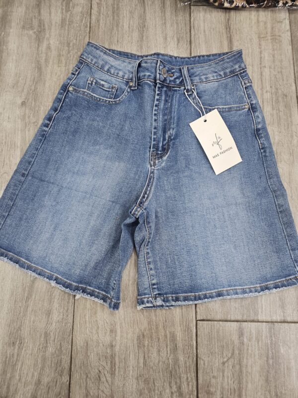 Bermuda Jeans
