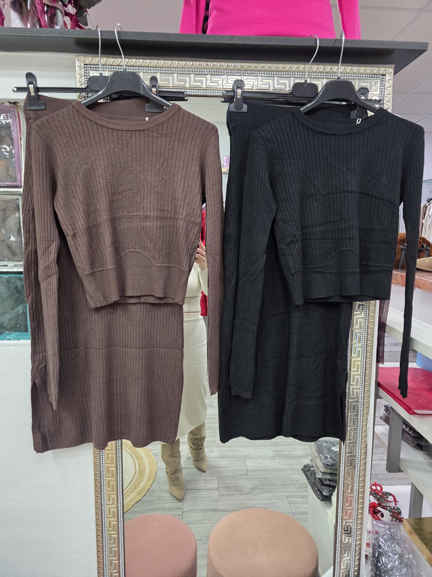 Conjunto India