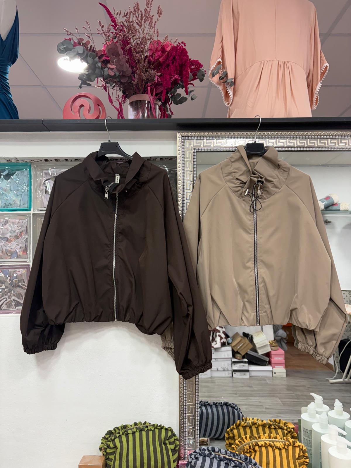 Tienda online ropa mujer en Murcia 4 Bomber Impermeable