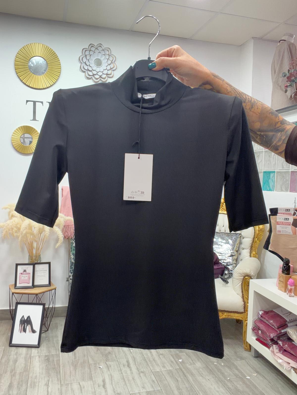 Tienda online ropa mujer en Murcia 7 Camiseta Maxi Hombrera